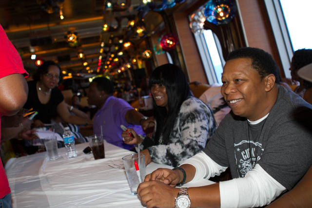 Celebrity Autograph Signings on FV 14'