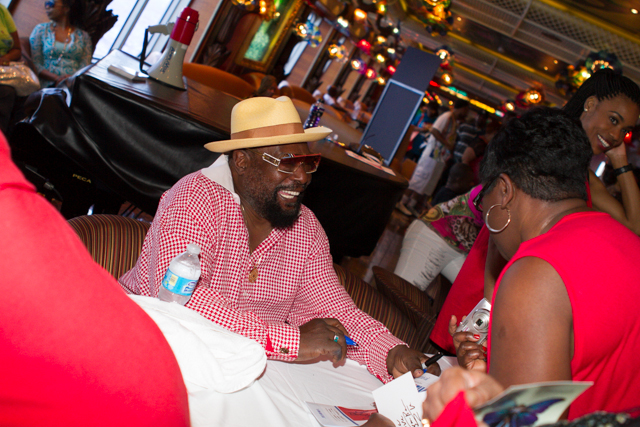 Celebrity Autograph Signings on FV 14'