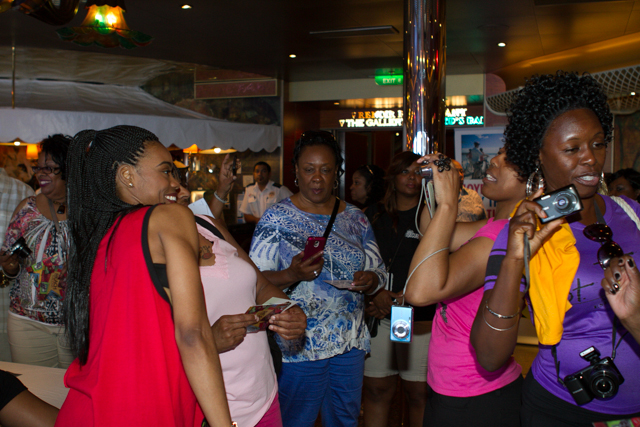 Celebrity Autograph Signings on FV 14'