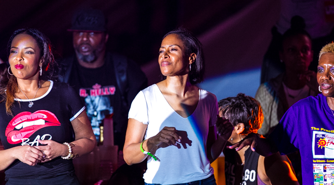 Fantastic Sail Away Party, Featuring R. Kelly and Legends of Hip Hop: Straight Outta Compton Edition