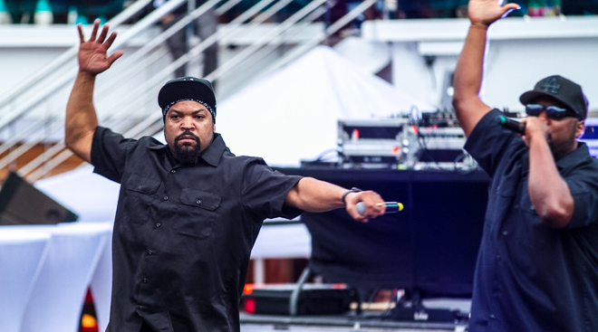 Fantastic Sail Away Party, Featuring R. Kelly and Legends of Hip Hop: Straight Outta Compton Edition