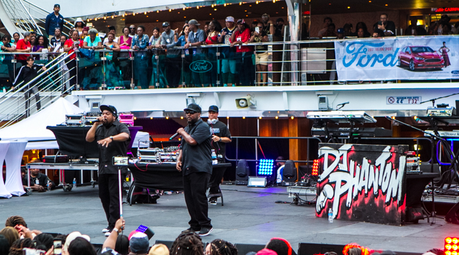 Fantastic Sail Away Party, Featuring R. Kelly and Legends of Hip Hop: Straight Outta Compton Edition