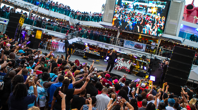 Fantastic Sail Away Party, Featuring R. Kelly and Legends of Hip Hop: Straight Outta Compton Edition