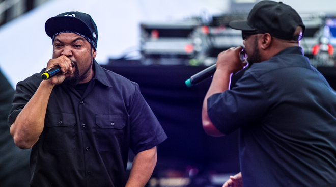 Fantastic Sail Away Party, Featuring R. Kelly and Legends of Hip Hop: Straight Outta Compton Edition