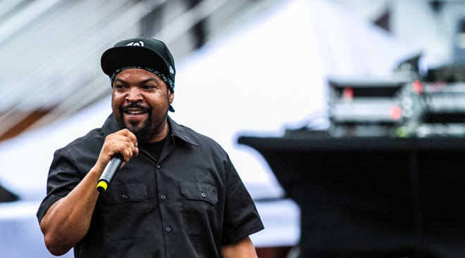 Fantastic Sail Away Party, Featuring R. Kelly and Legends of Hip Hop: Straight Outta Compton Edition