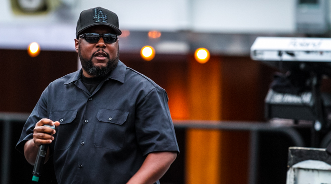 Fantastic Sail Away Party, Featuring R. Kelly and Legends of Hip Hop: Straight Outta Compton Edition