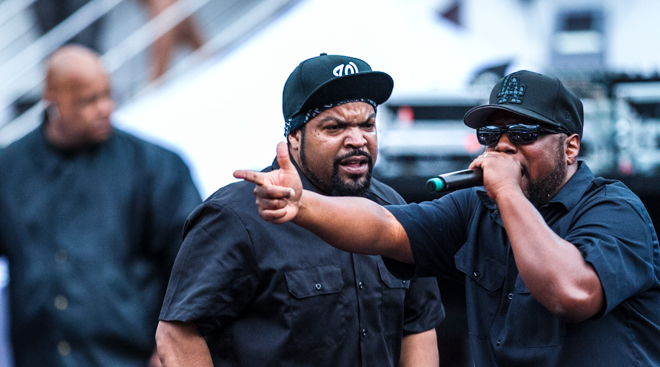 Fantastic Sail Away Party, Featuring R. Kelly and Legends of Hip Hop: Straight Outta Compton Edition