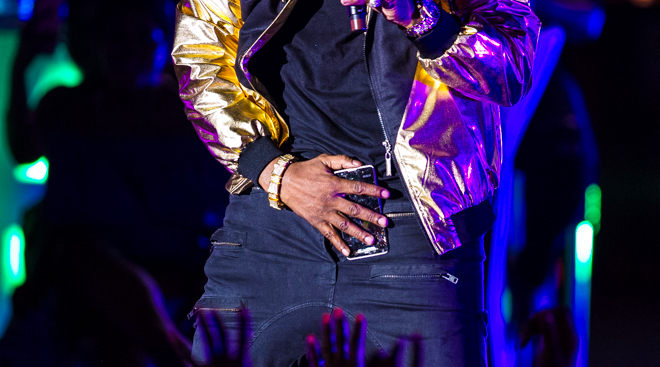 Fantastic Sail Away Party, Featuring R. Kelly and Legends of Hip Hop: Straight Outta Compton Edition