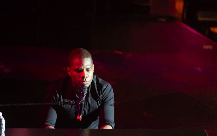 Kirk Franklin Surprises the Tom Joyner Fantastic Voyage!