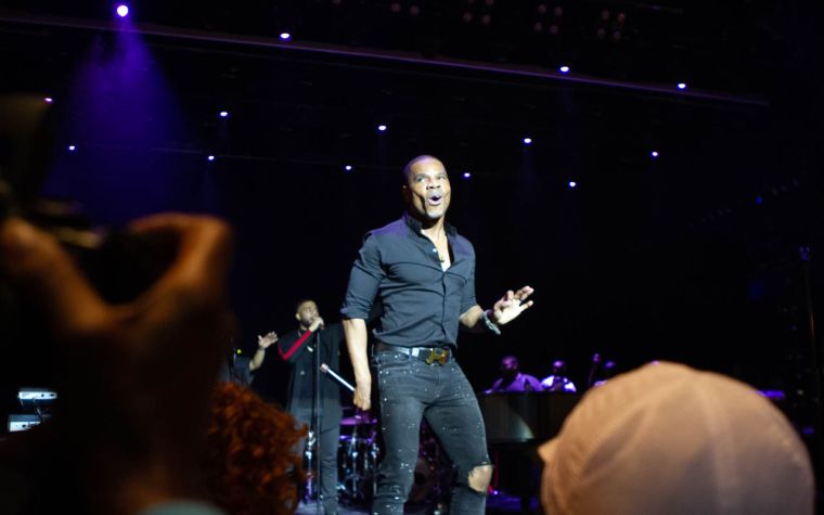Kirk Franklin Surprises the Tom Joyner Fantastic Voyage!