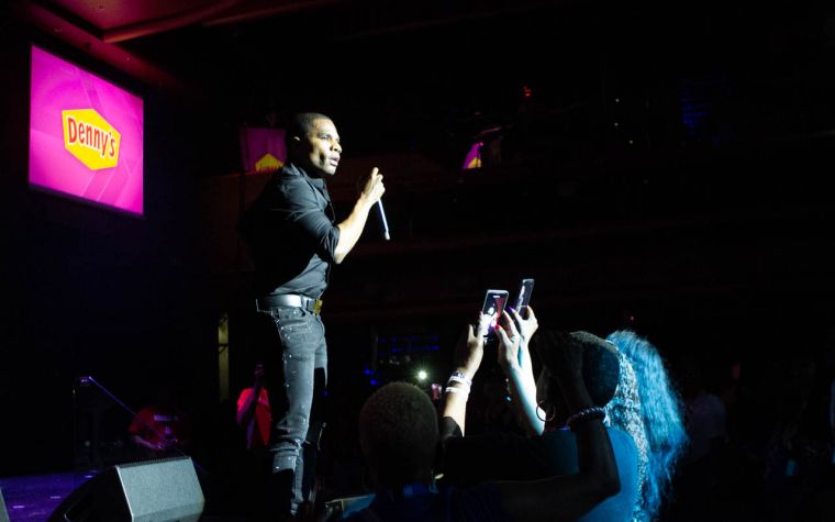 Kirk Franklin Surprises the Tom Joyner Fantastic Voyage!