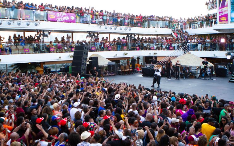 Janet Jackson Gets the Party Started on the 2019 Tom Joyner Fantastic Voyage Presented by Denny's