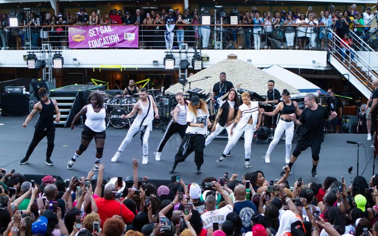 Janet Jackson Gets the Party Started on the 2019 Tom Joyner Fantastic Voyage Presented by Denny's
