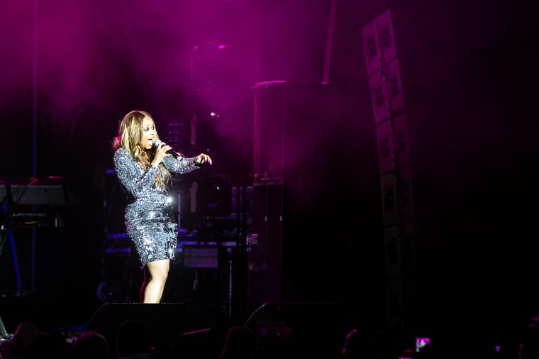 Chrisette Michele & Fantasia Take the Stage