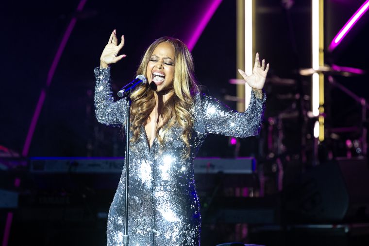 Chrisette Michele & Fantasia Take the Stage