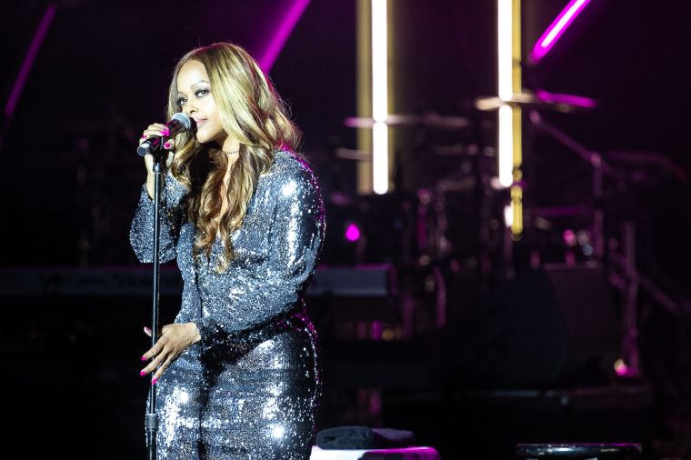 Chrisette Michele & Fantasia Take the Stage