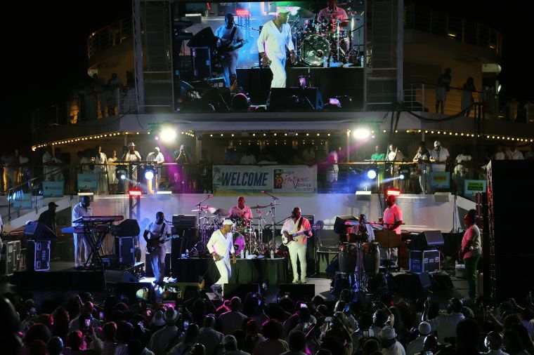 Maze ft. Frankie Beverly performs at The Tom Joyner Foundation Fantastic Voyage 20 in 2021