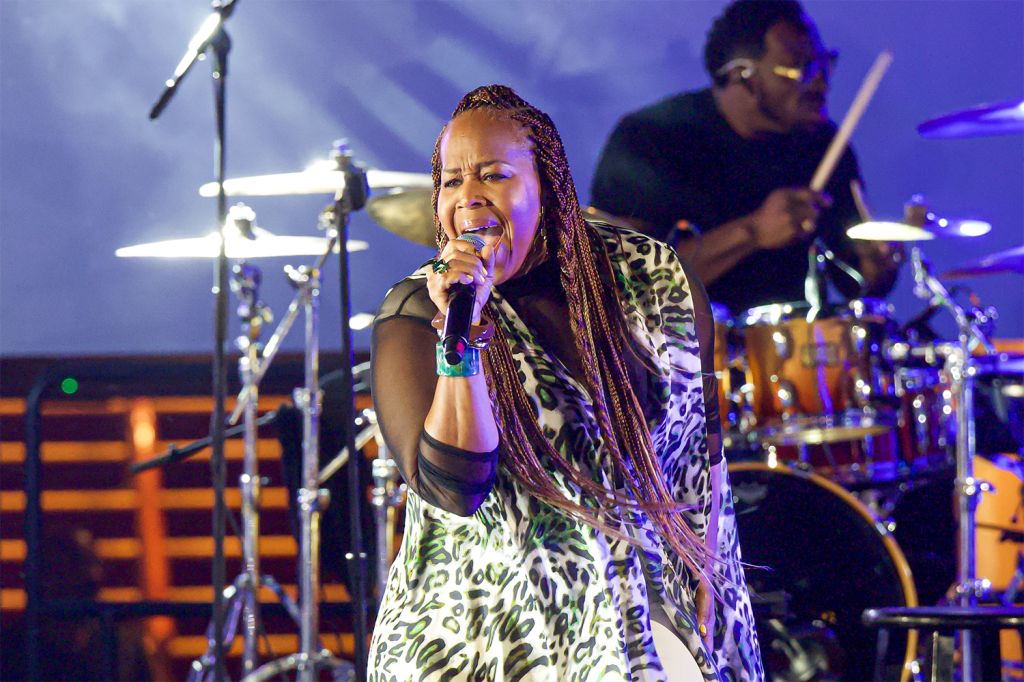 Reach Media - Syndicated | Tom Joyner Foundation Fantsic Voyage 2026 Website | 2025-11-28