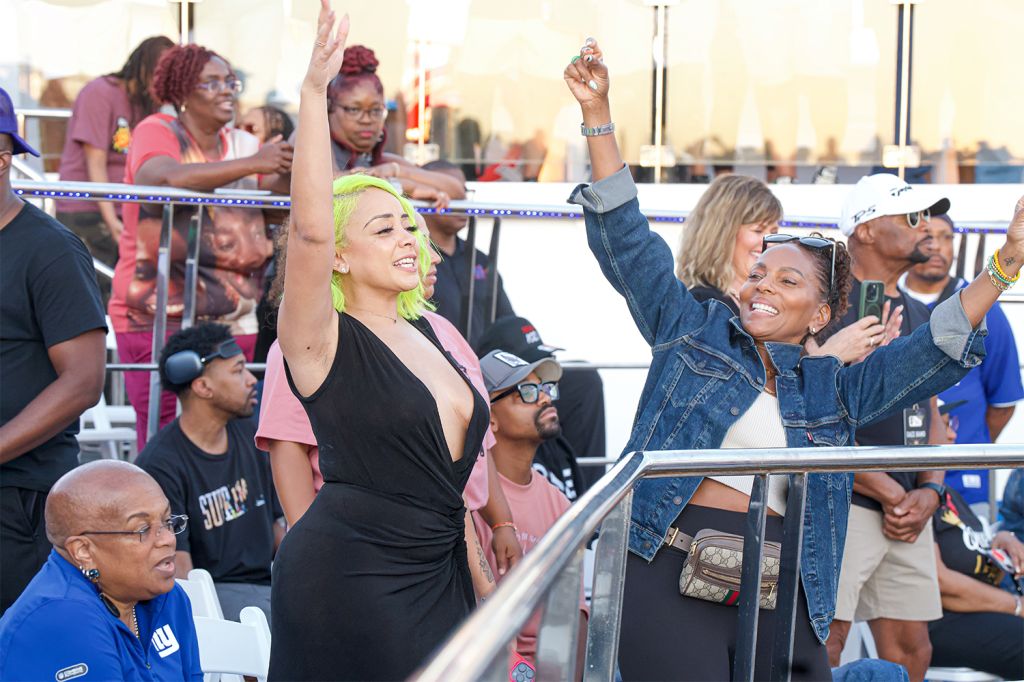 Reach Media - Syndicated | Tom Joyner Foundation Fantsic Voyage 2026 Website | 2025-11-28